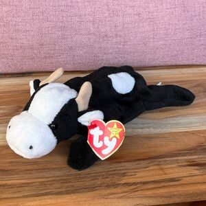Vintage Ty Beanie Baby Daisy the Cow 1994 With Tag